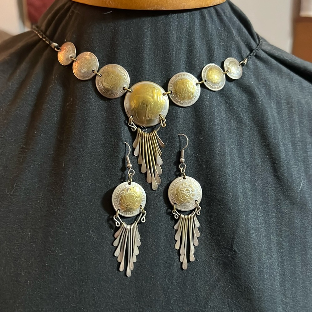 Woman’s necklace.